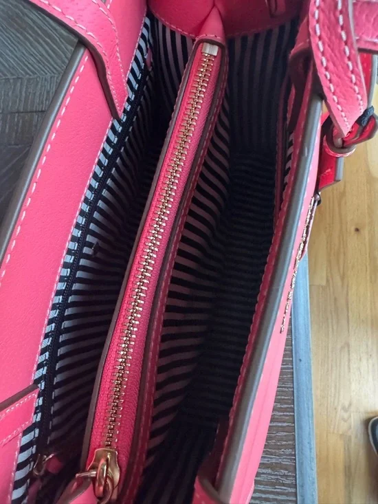 Kate Spade New York Thompson Street Sam Satchel - Picture 3 of 3